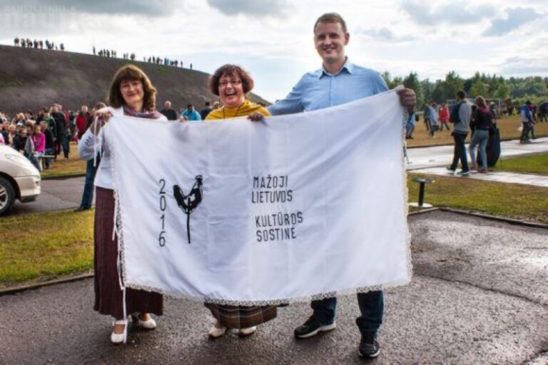 Šeduvai įteiktos Mažosios kultūros sostinės regalijos