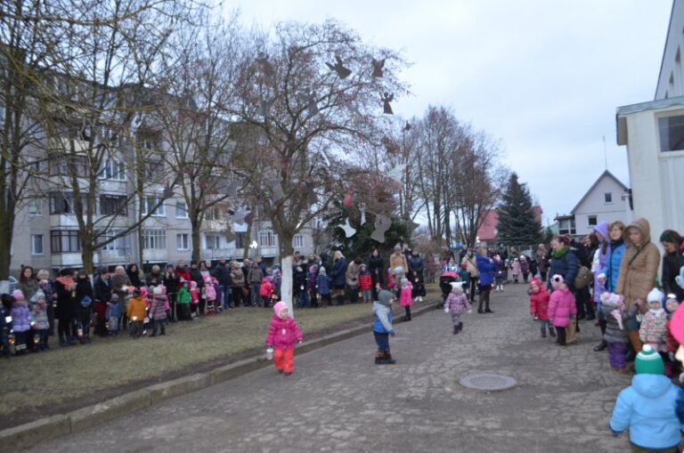 Gerumo žibintų vakaras „Po angelo sparnu“ „Žvaigždutėje“