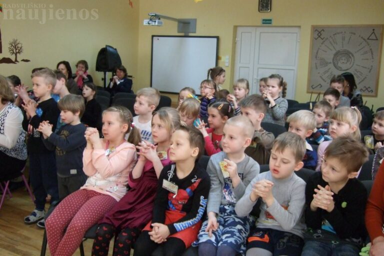 Integruota kalbos ugdymo savaitė „Mikliuko pasakos ir žaidimai“ lopšelyje–darželyje „Žvaigždutė