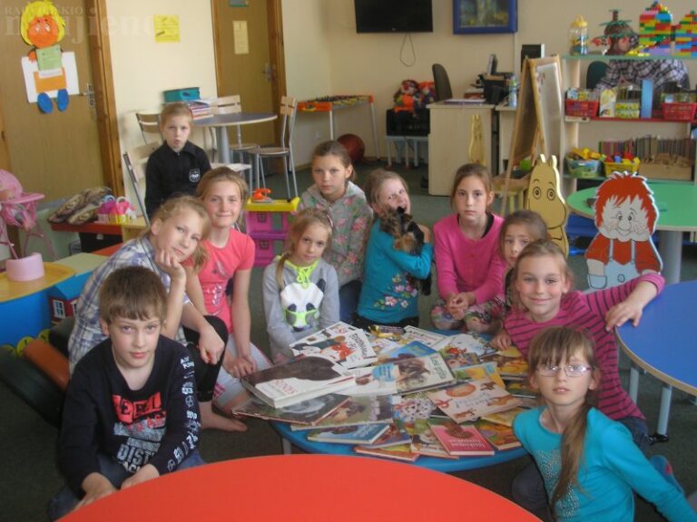 Ką Žaislotekoje veikė vėžliukas Gena ir kalytė Bella?