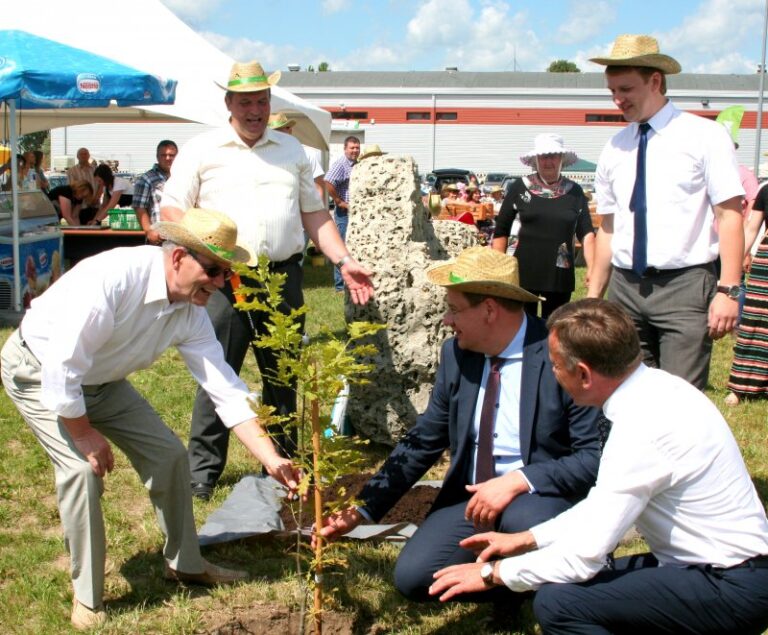 Jubiliejų atšventęs Šeduvos „Agromax“ agrocentras – lyderių gretose