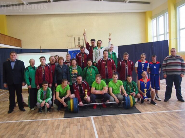 Radviliškio sunkiaatlečius lydėjo sėkmė