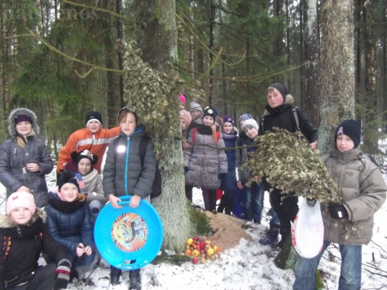 „Kudirkiečiai“ surengė vaišes miško žvėreliams