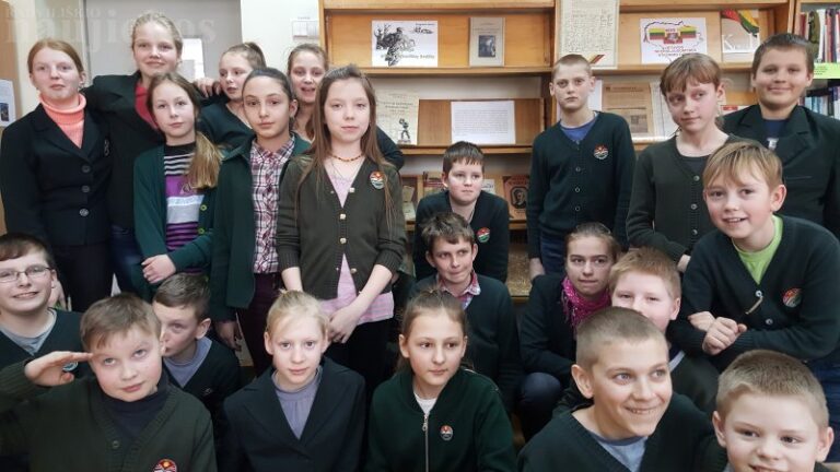 Šeduvos bibliotekoje – netradicinė pamoka apie knygnešius