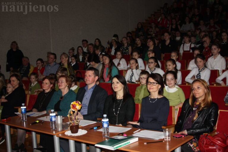 Alksniupiuose vėl skambėjo dainos pavasariui