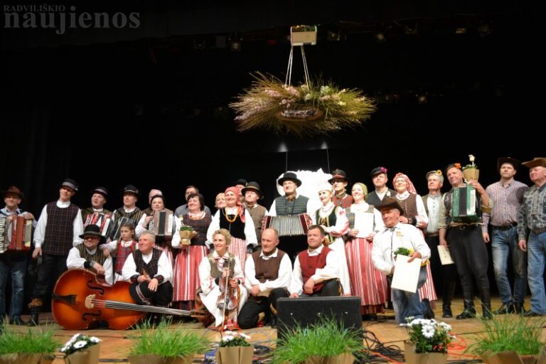 Tradicinis kapelų festivalis skambėjo jau devintą kartą