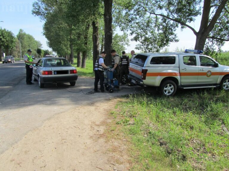 Dviem vairuotojams – protokolai už automobilių „bezdalus“