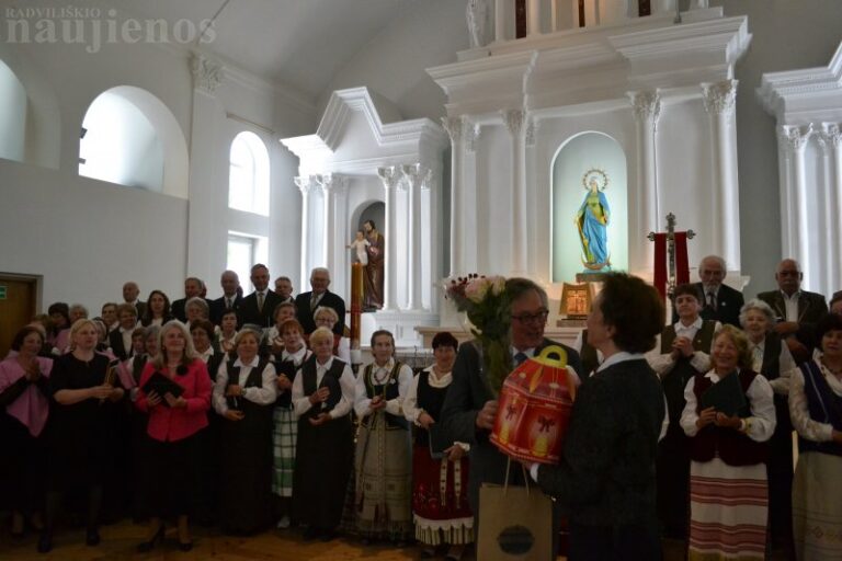Bažnyčioje skambėjo partizanų dainos