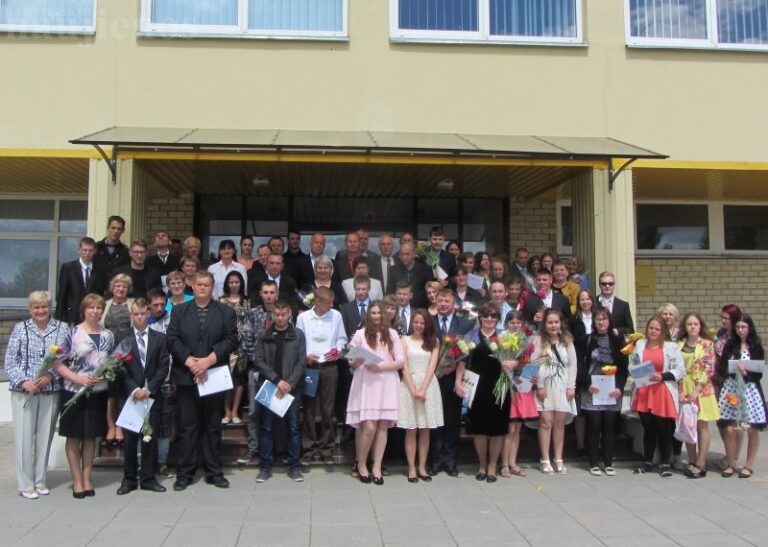 Technologijų ir verslo mokymo centre įteikti diplomai