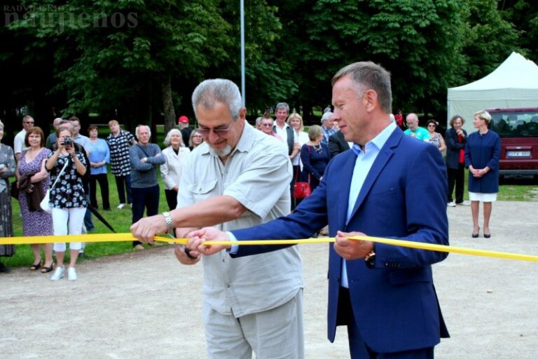 „Miesto metraštis“ – išskirtinė dovana Radviliškio jubiliejaus proga