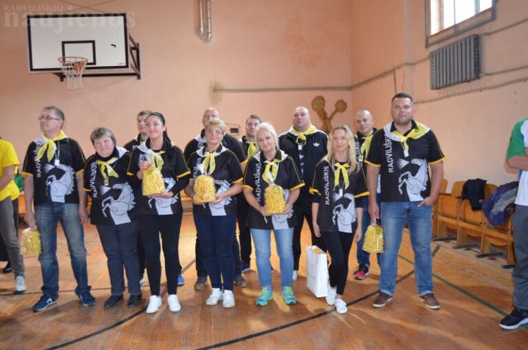 Šiaulių regiono savivaldybių darbuotojų žaidynėse – ir Radviliškio komanda