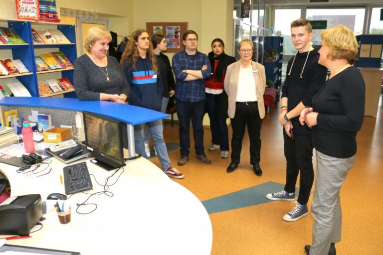 Bibliotekoje – svečiai iš Švedijos