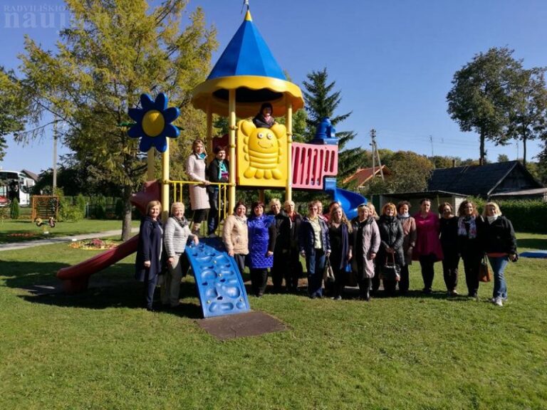 Viešnias iš Telšių sužavėjo Šeduvos lopšelio-darželio komandos įdirbis