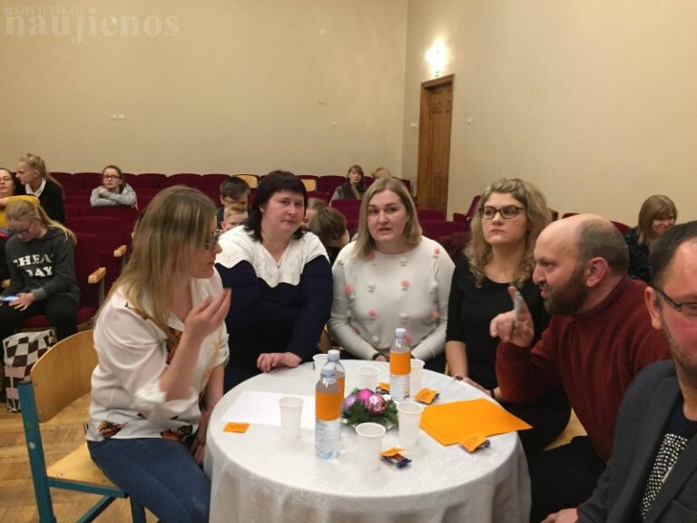 Viktorinoje „Sumanus be išmanaus“ varžėsi tėveliai