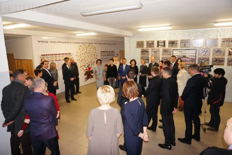 Gražinos pagrindinėje mokykloje atidaryta Sėkmės istorijų galerija