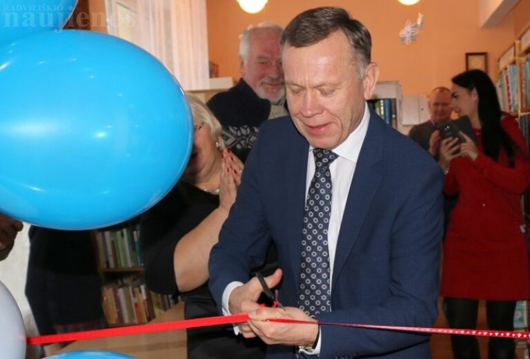 Duris atvėrė atnaujinta Šiaulėnų bibliotekos Žaisloteka
