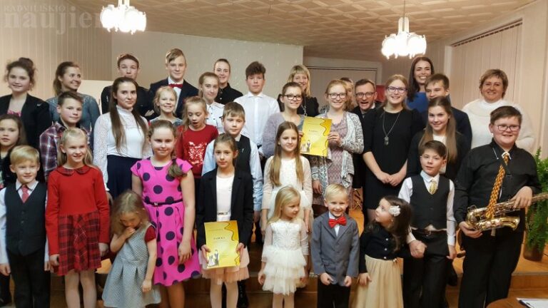 Muzikos mokykloje surengtas šeimų koncertas