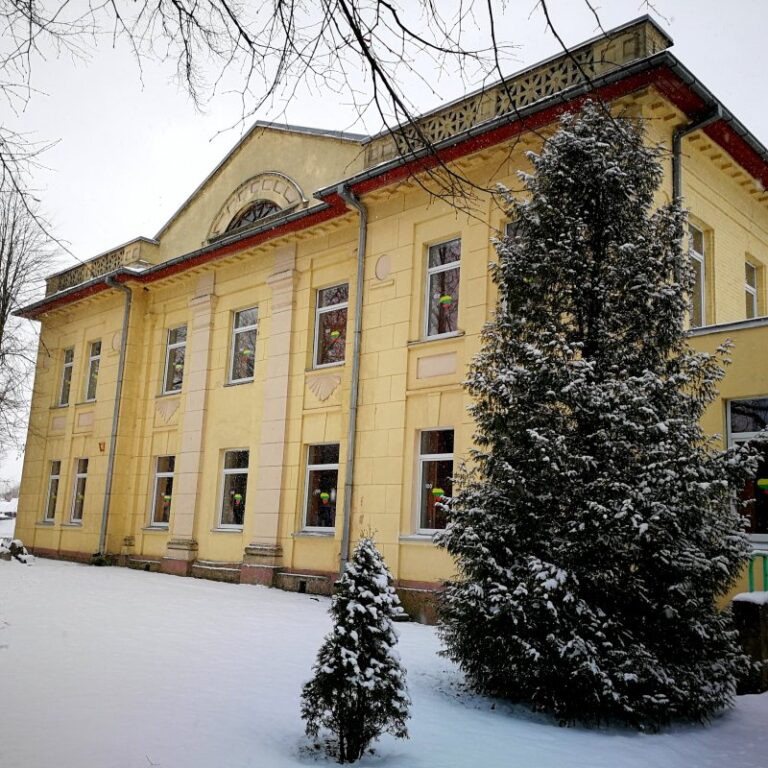 „Tirpstančiai“ Jaunimo mokyklai gresia uždarymas