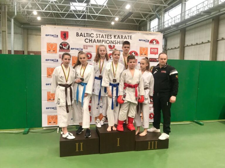 Tarptautiniame čempionate iškovojo vienuolika medalių