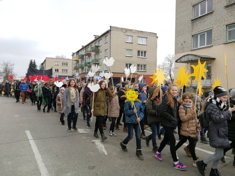Eitynių dalyvius