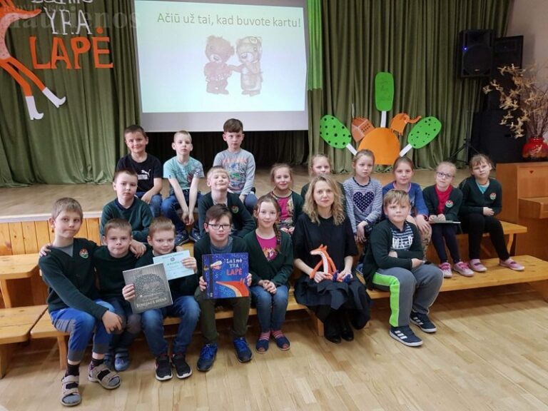 Šeduvos gimnazijos bibliotekoje – populiari knygų vaikams autorė