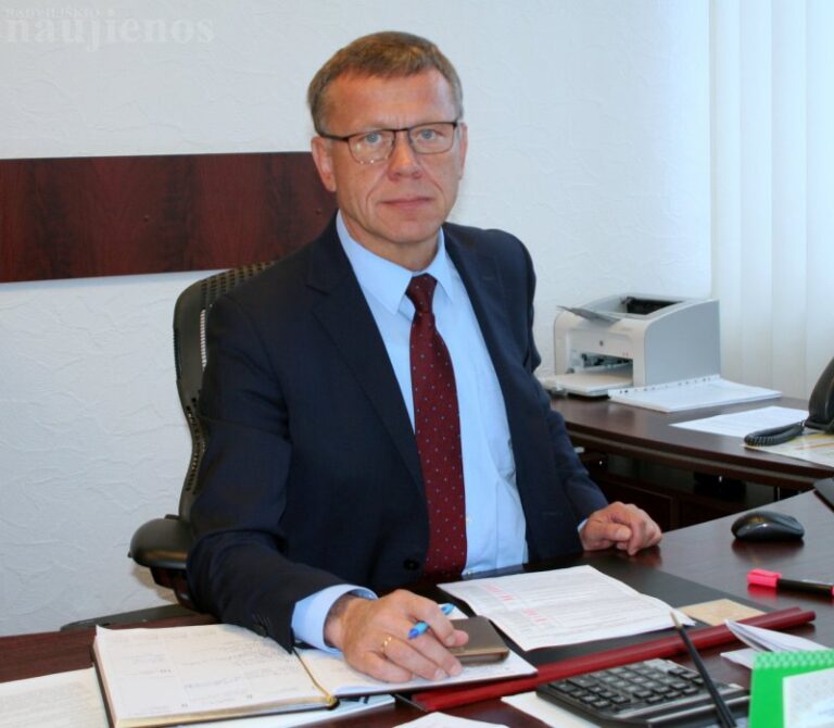Kas trukdo kelti algas Radviliškio ligoninės medikams?