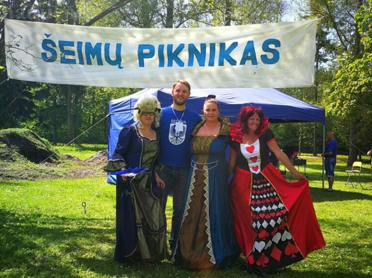 Burbiškio sodas virto vaikų pramogų miesteliu