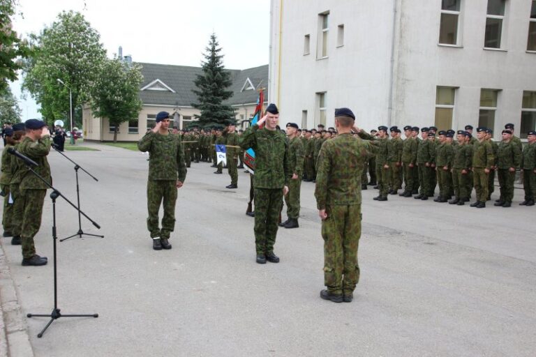 Oro gynybos batalionas į atsargą išlydėjo pusšimtį karių