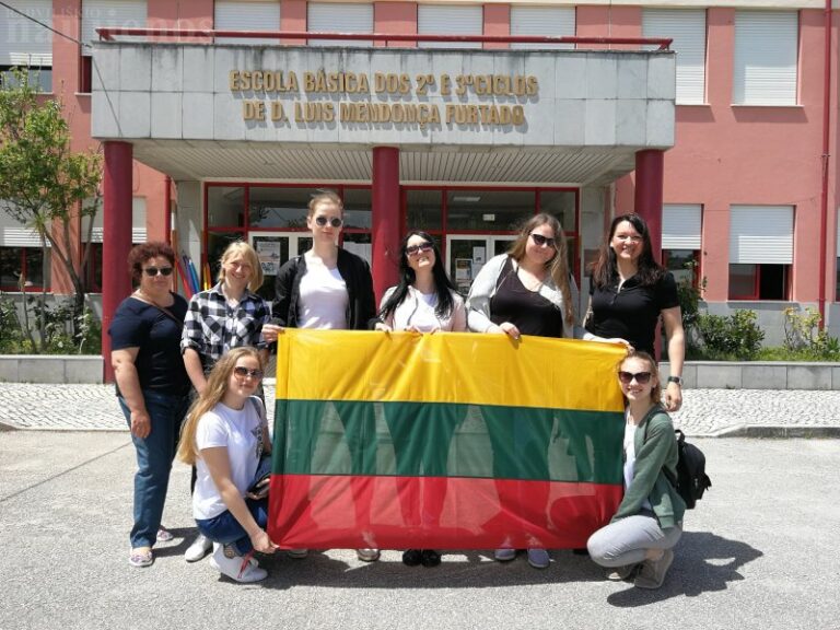 Baisogalos gimnazistės ir mokytojos viešėjo Portugalijoje