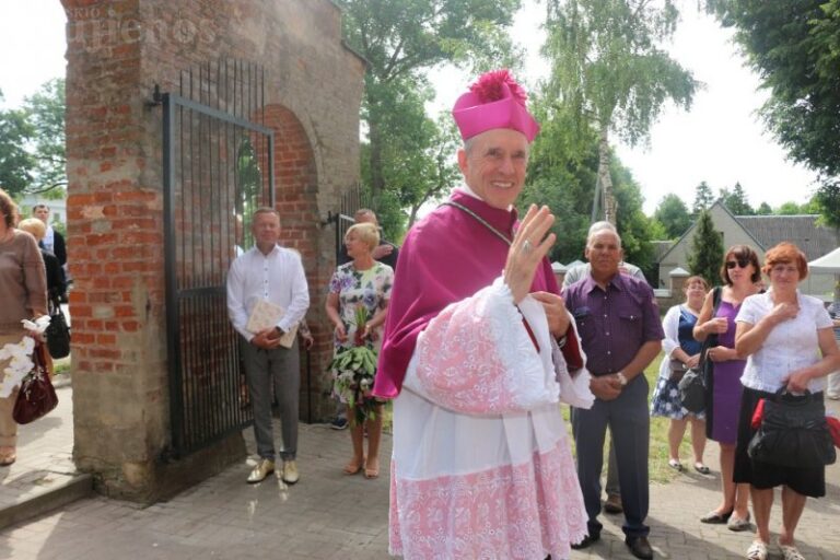 Šiaulėnų bažnyčiai – 500 metų
