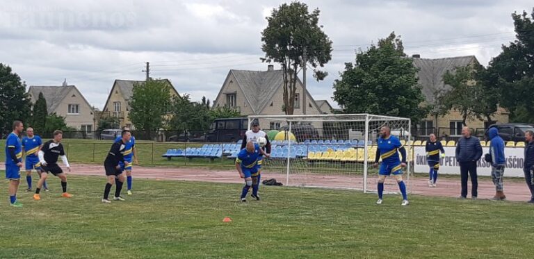 Šiaulių futbolo lygoje radviliškiečiai septinti