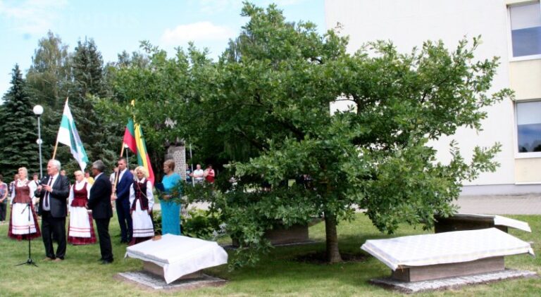 Keturioms Sidabravo šventėms – keturios dienos