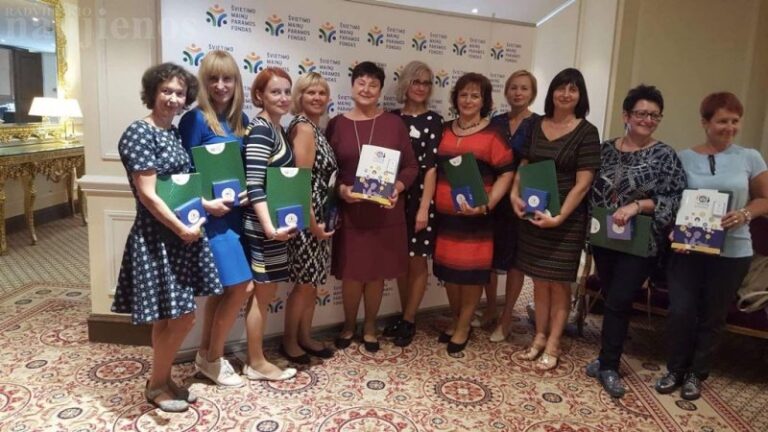 Rajoną garsinančios pedagogės apdovanotos Vilniuje