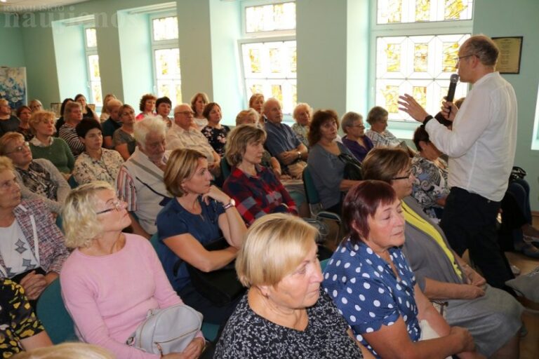 Bibliotekoje paskaitą skaitė psichoterapeutas Olegas Lapinas
