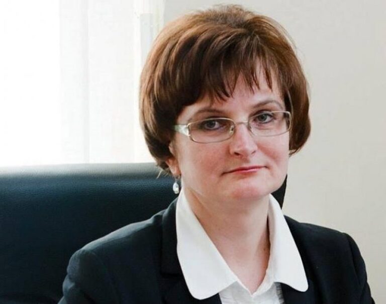 Radviliškio rajono pirminės sveikatos priežiūros centrui vadovaus Irena Janušonienė