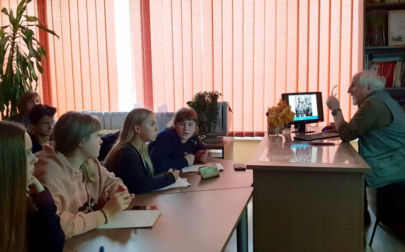Baigiamojoje konferencijoje Lietuvos valstybės istorijos archyve Radviliškiui atstovavo mokytoja Ala Beliajeva