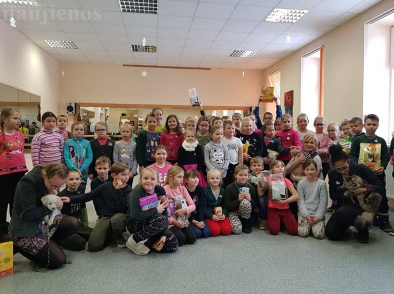 Šeduvos gimnazijos mokinukai tikrai myli gyvūnus…