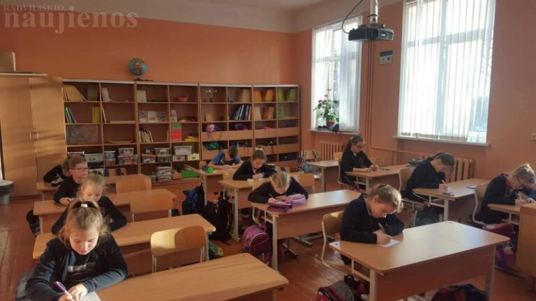 Vinco Kudirkos progimnazijoje surengtas geriausiai rašančio pradinuko konkursas
