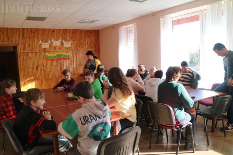 Pociūnuose – popietė-viktorina „Gražiausia kalba – gimtoji“