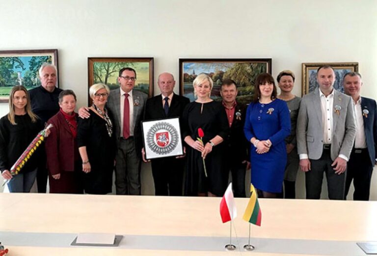 Radviliškio rajone lankėsi delegacija iš Lenkijos Kadzidlo miesto