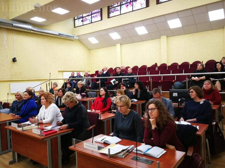 Prevencija ir bendradarbiavimas – svarbiausia dirbant su socialiai pažeidžiamais nepilnamečiais, turinčiais lankomumo bei rūkymo problemų