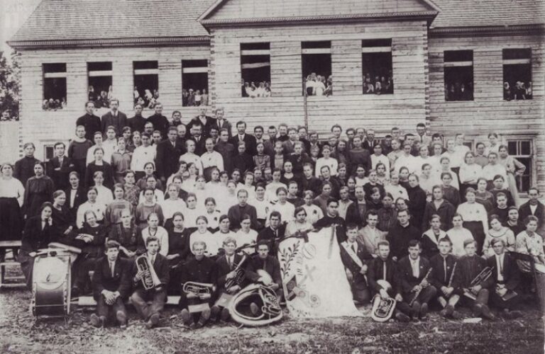 Šeduvos gimnazijai 100 metų: istorija tęsiasi