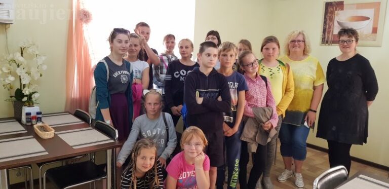 Į vasarą – ant gerumo sparnų