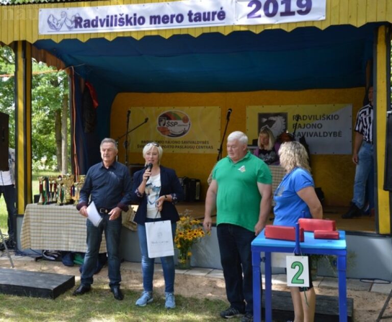 Radviliškio rankų lenkikai parodė jėgą
