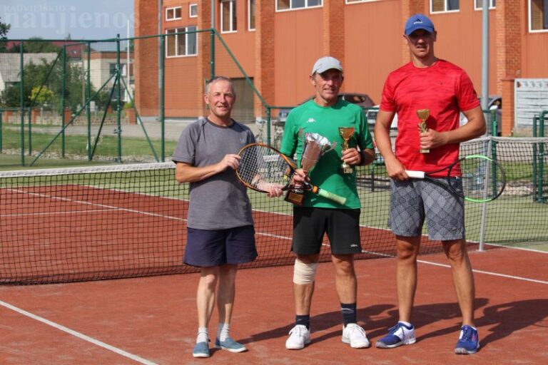 Baisogalos kortuose surengtas 13-asis Alfredo Dučinsko teniso turnyras