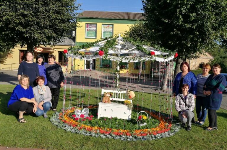 Šeduvos miesto centrą papuošė nuostabi meninė kompozicija