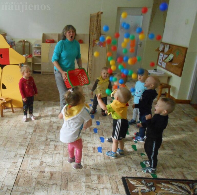 „Žvaigždutės“ mažiesiems apsiprasti darželyje padeda išradingos pedagogės