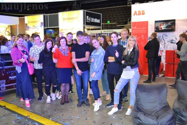 Grinkiškio gimnazistai – didžiausioje Baltijos šalyse mugėje