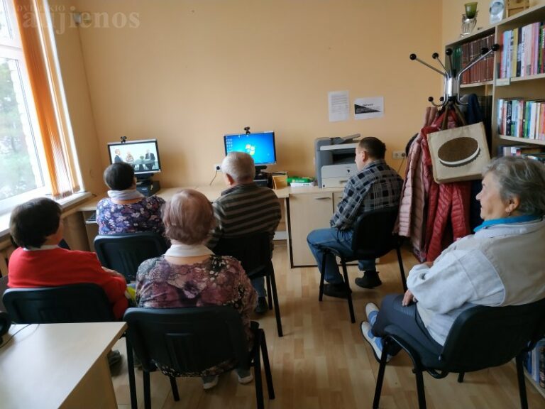 Bibliotekose vyko „Senjorų dienos internete 2019“