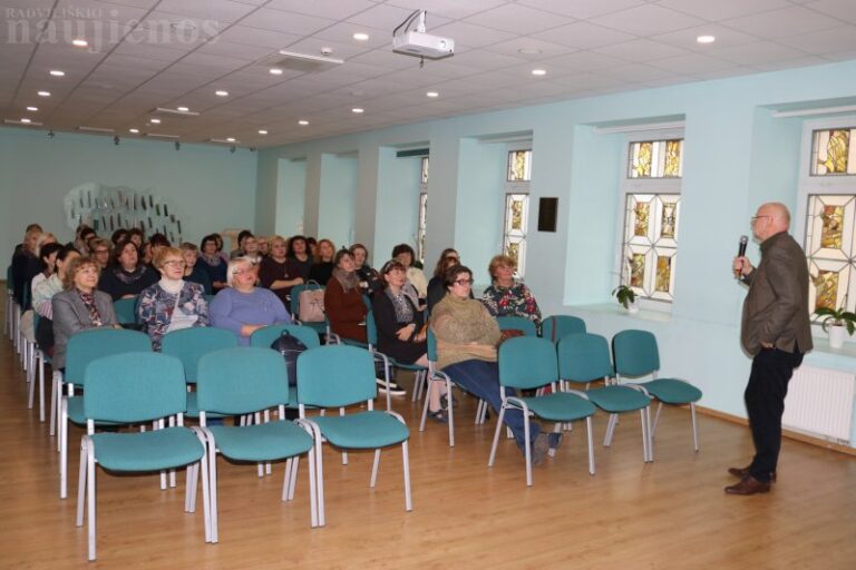Bendrauti su žurnalistais bibliotekininkus mokė Rimvydas Valatka
